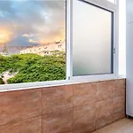 2d2 Beautiful Oasis 3 Bedrooms Duplex Apartment